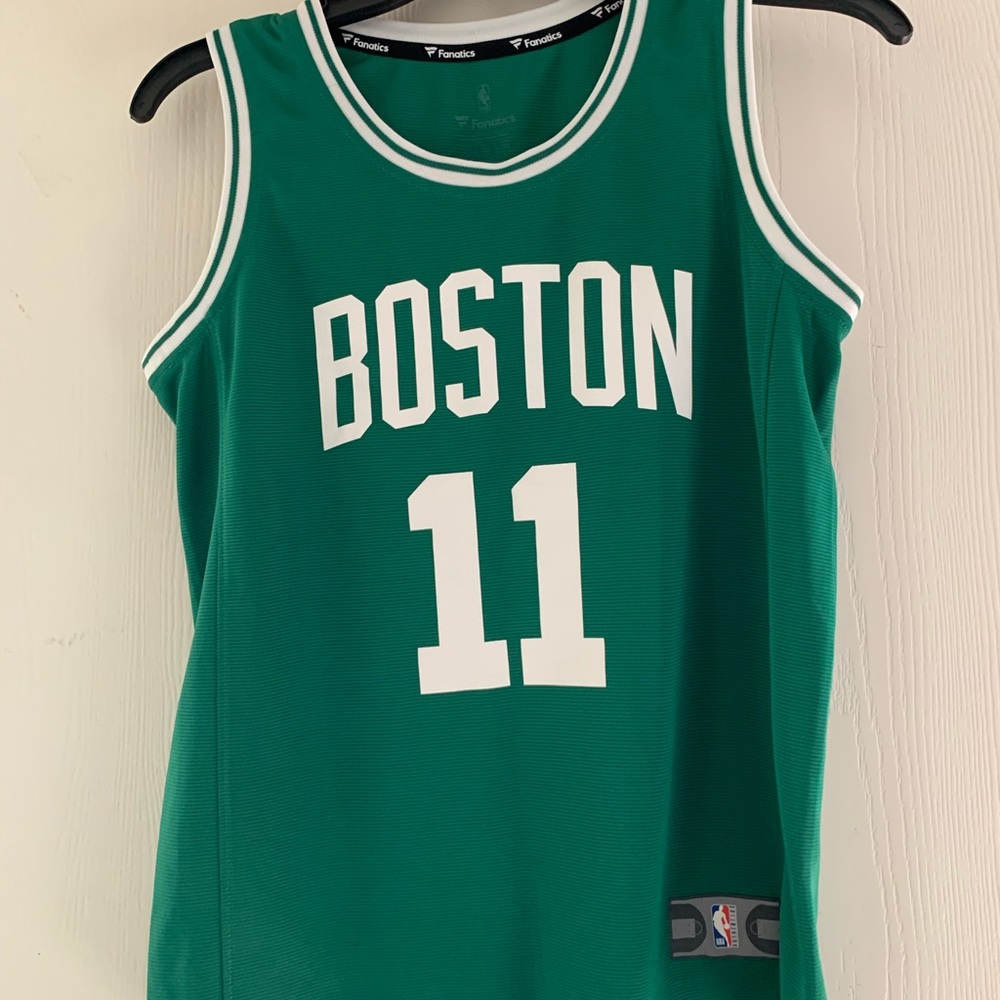 Boys Celtics Irving jersey m